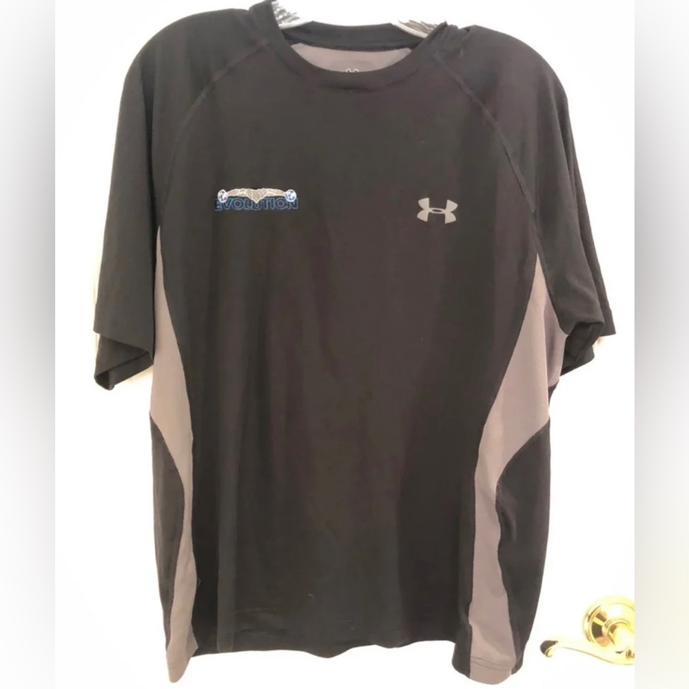 Size M Evolution body building black and grey top on Under Armour tee